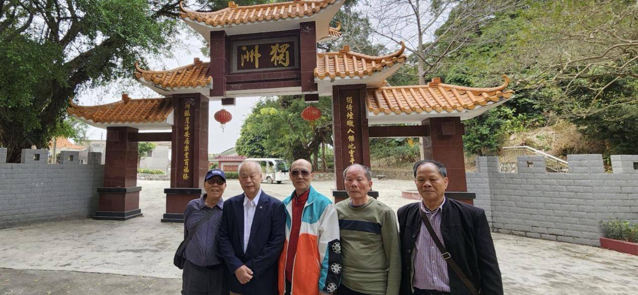 加拿大侨领组团回乡同庆三八“妇女节”